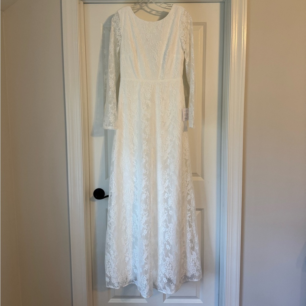 Lulu's Elegant White Lace Wedding Dress